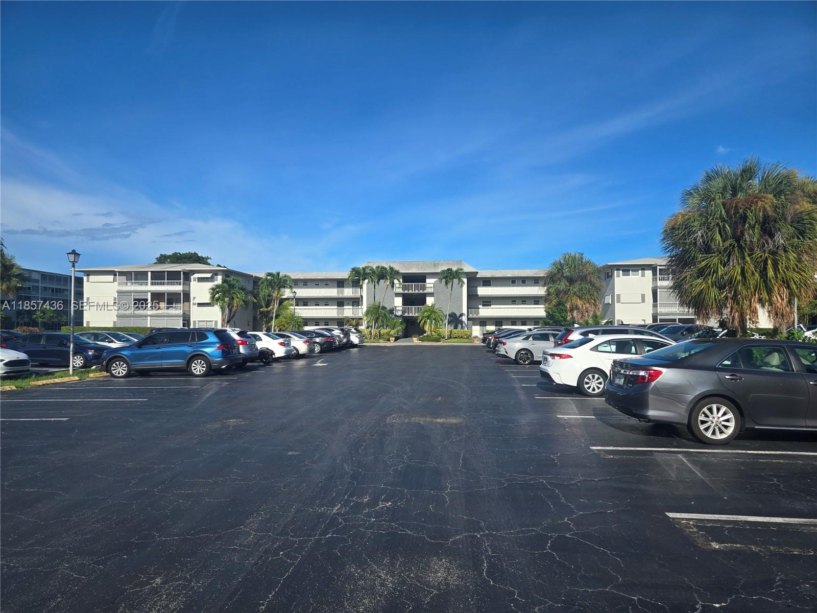 1001 Hillcrest Court 302, Hollywood, FL 33021