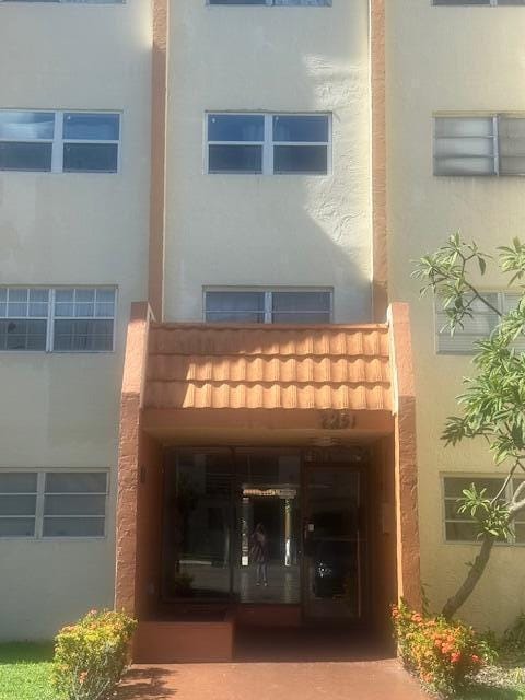 2251 NW 41st Avenue 308 — photo 2