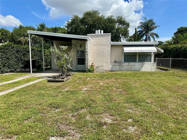 845 NE 127th Street, North Miami, FL 33161