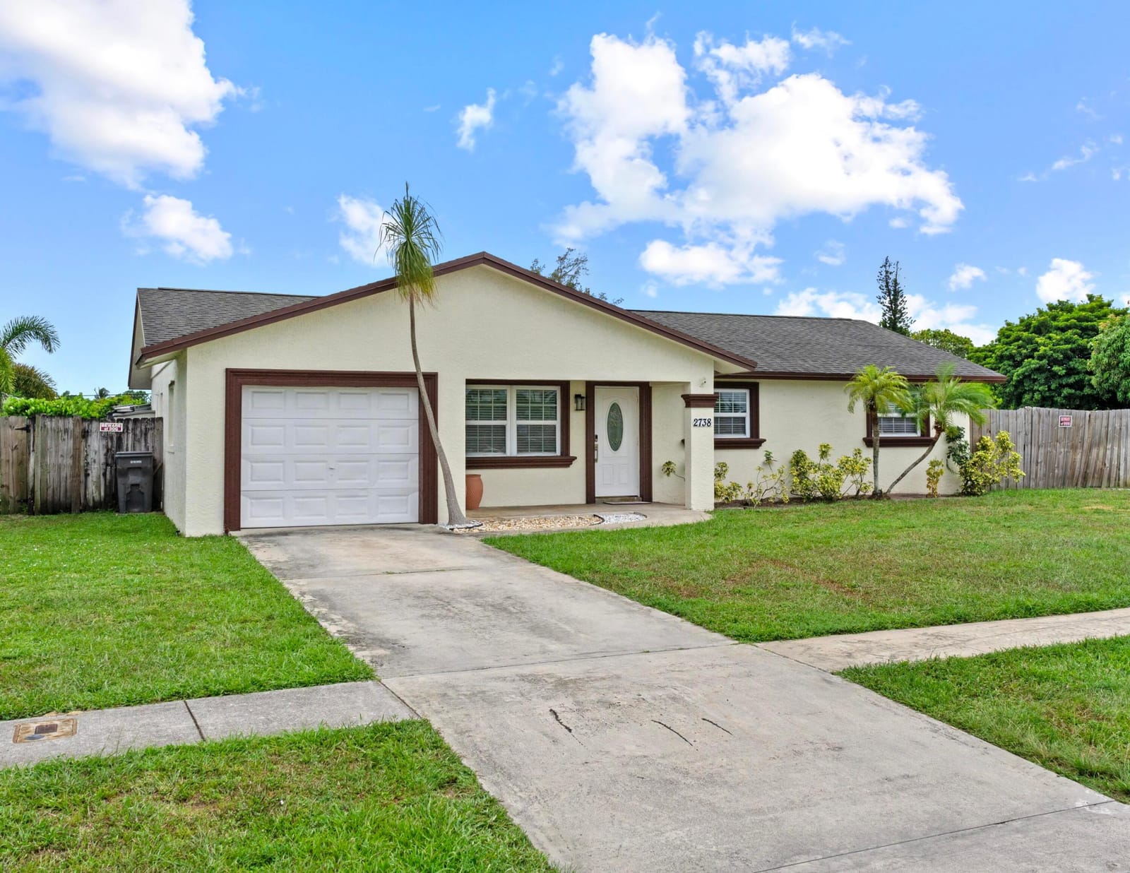 2738 Flamango Lake Drive, West Palm Beach, FL 33406