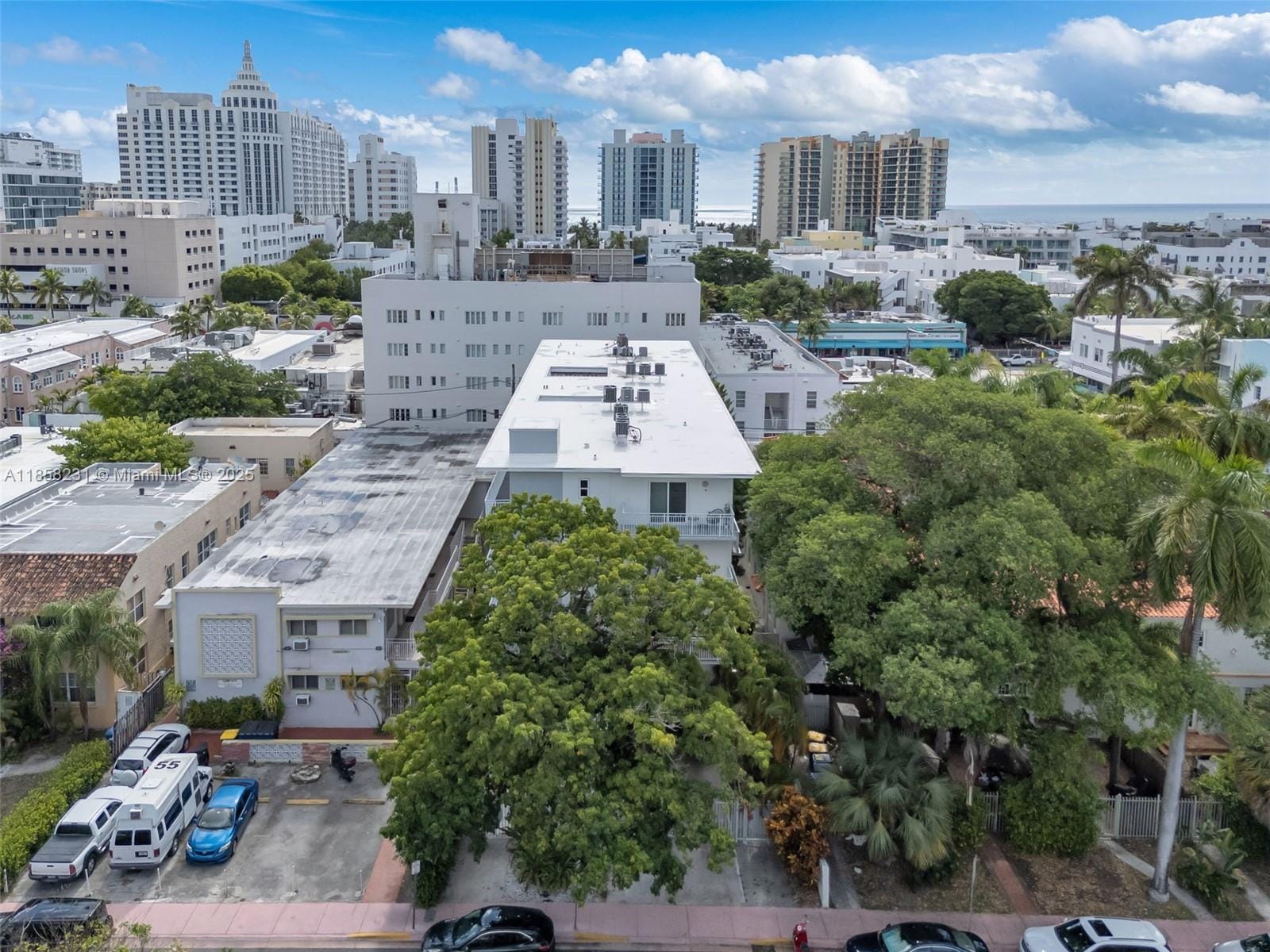 1519 Drexel Avenue 403, Miami Beach, FL 33139 photo 1