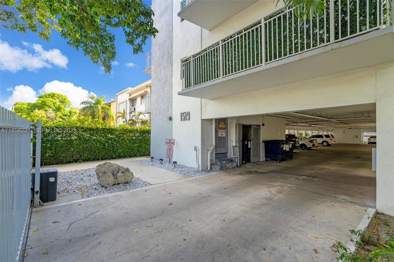 1519 Drexel Avenue 403, Miami Beach, FL 33139 photo 22