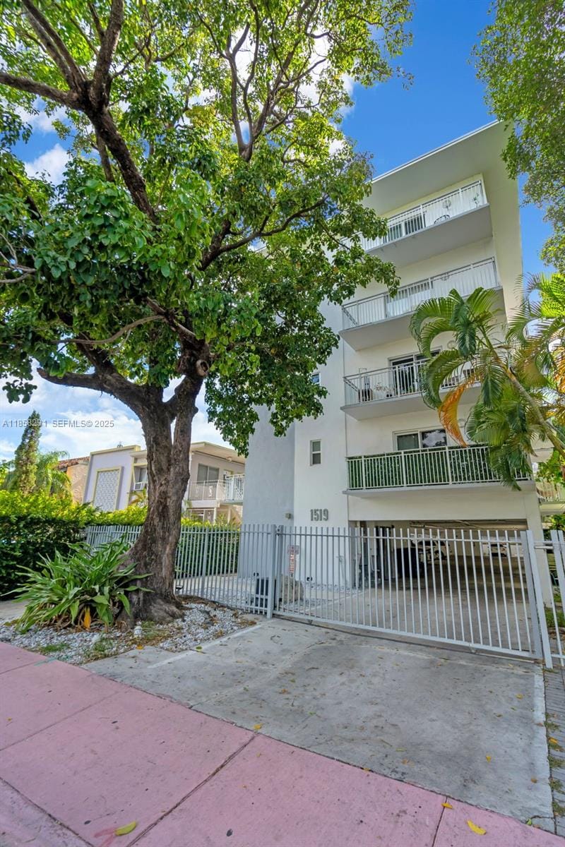 1519 Drexel Avenue 403, Miami Beach, FL 33139 photo 24