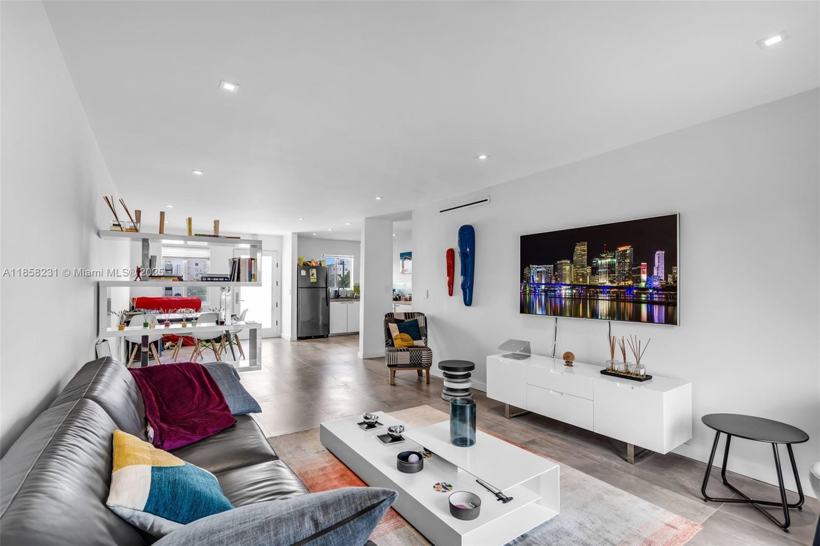 1519 Drexel Avenue 403, Miami Beach, FL 33139 photo 9
