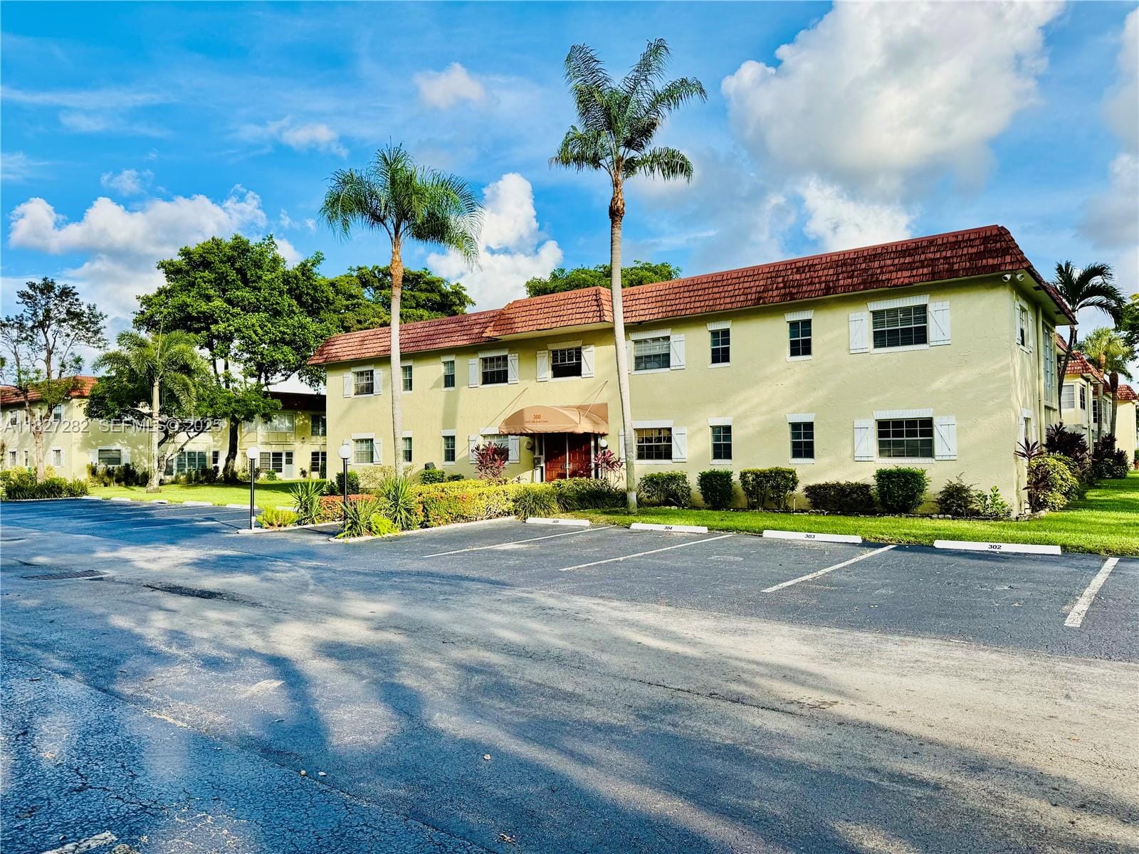 5641 SW 2nd Court 210, Margate, FL 33068