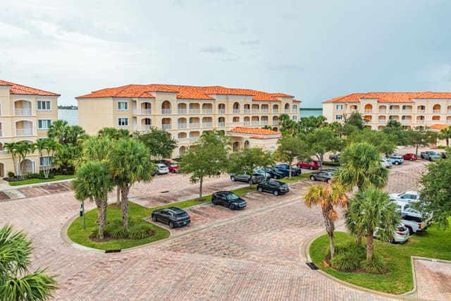 19 Harbour Isle Drive W Ph04, Fort Pierce, FL 34949
