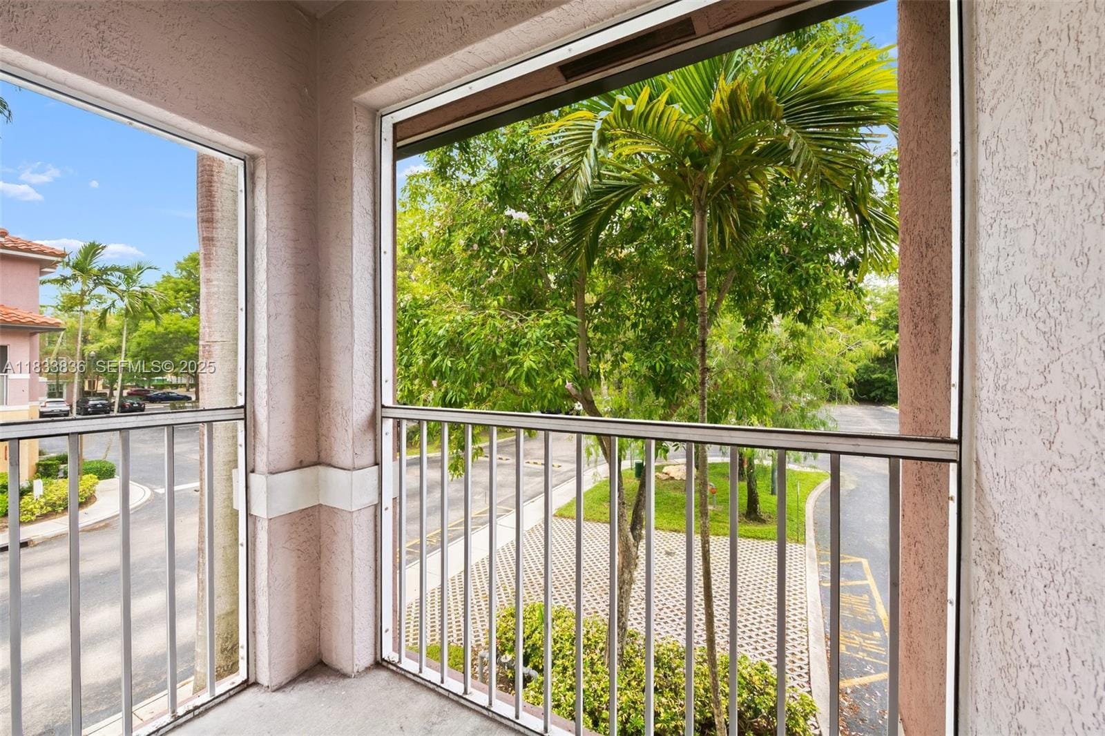 6722 W Sample Road 6722 — photo 7