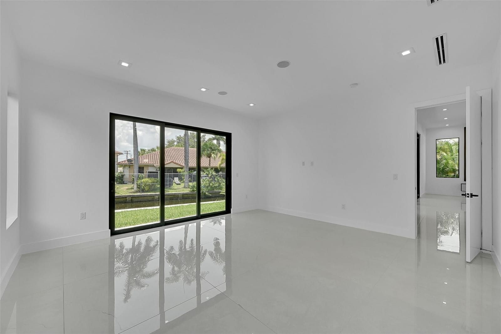 656 NW 21st Street, Wilton Manors, FL 33311 photo 15