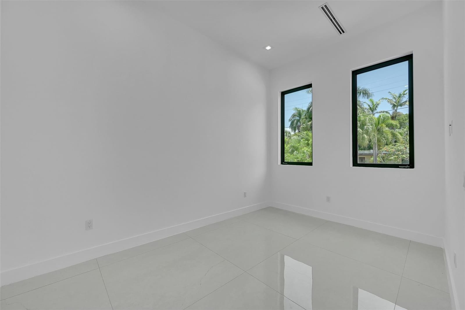 656 NW 21st Street, Wilton Manors, FL 33311 photo 19