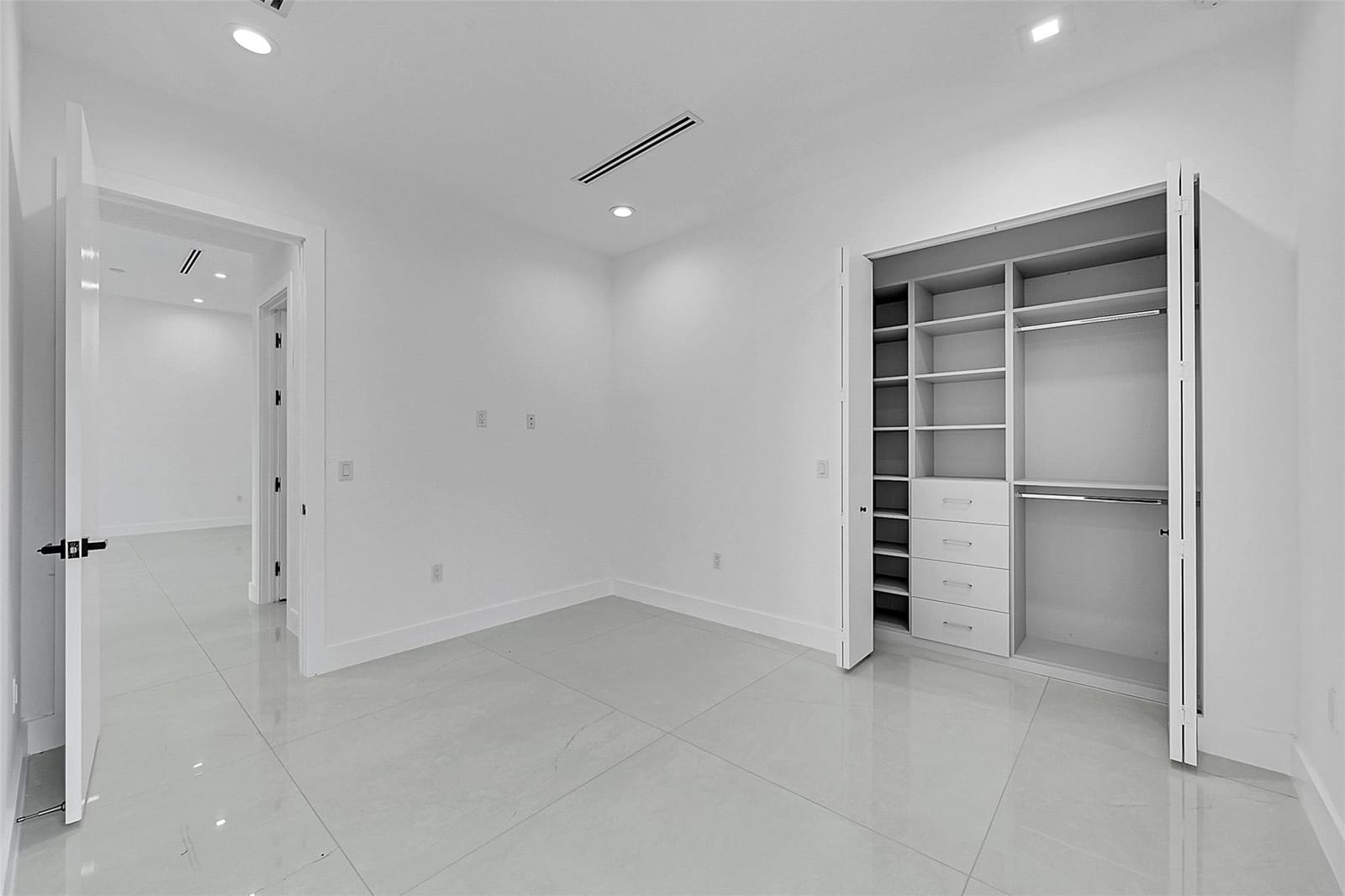 656 NW 21st Street, Wilton Manors, FL 33311 photo 22