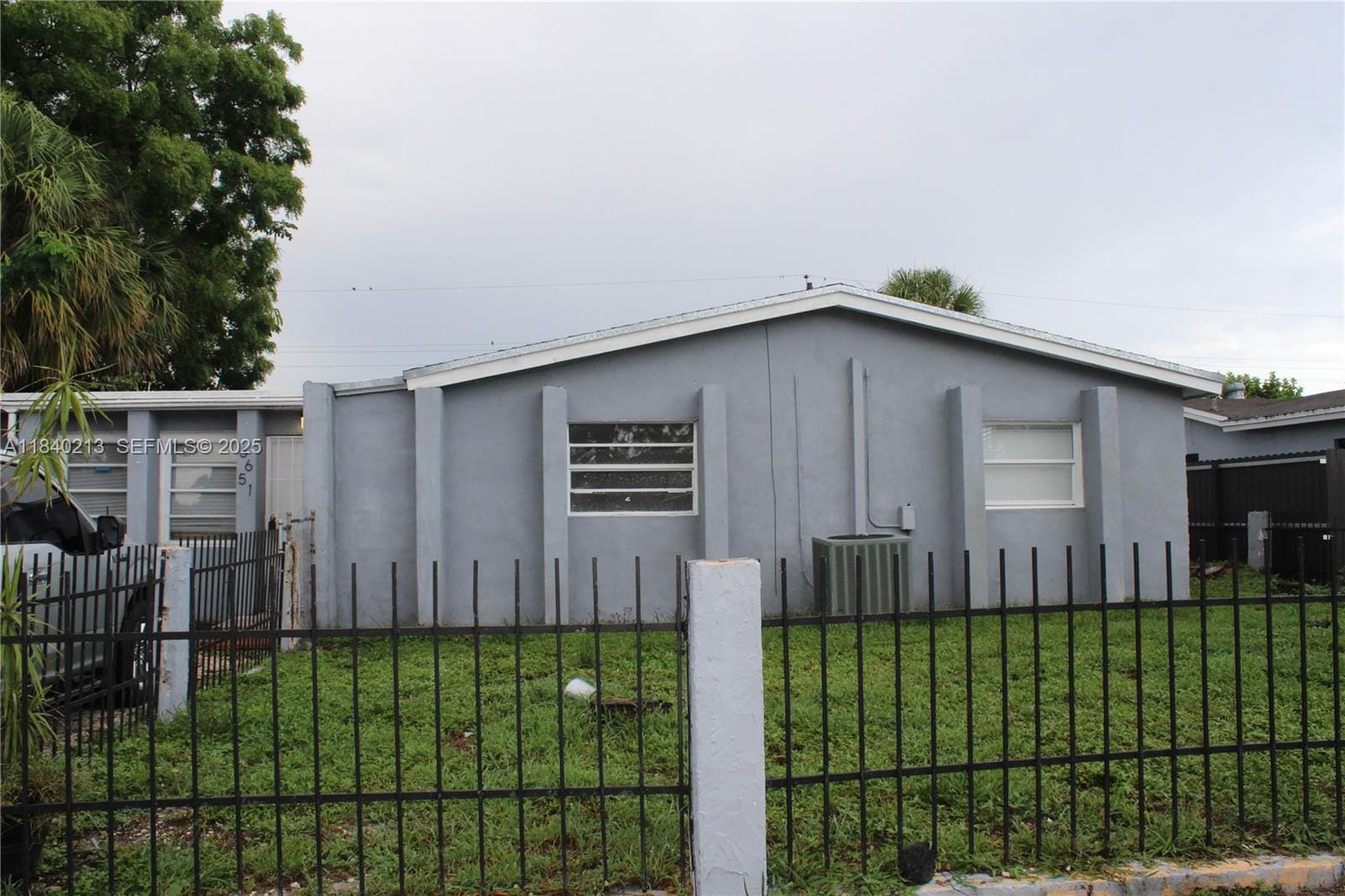 6651 Custer Street — photo 3