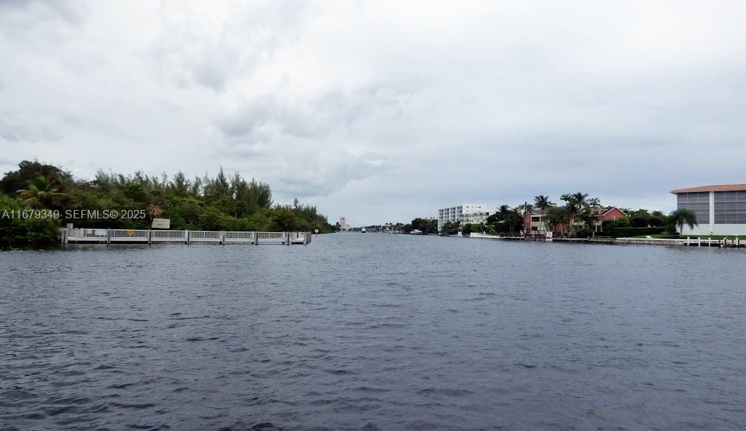 1631 Riverview Road 604, Deerfield Beach, FL 33441 photo 2