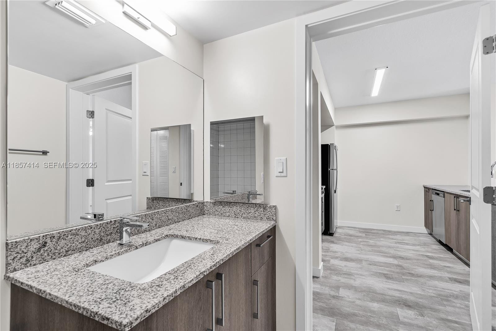 400 NW 112th Avenue 323, Sweetwater, FL 33172 photo 15