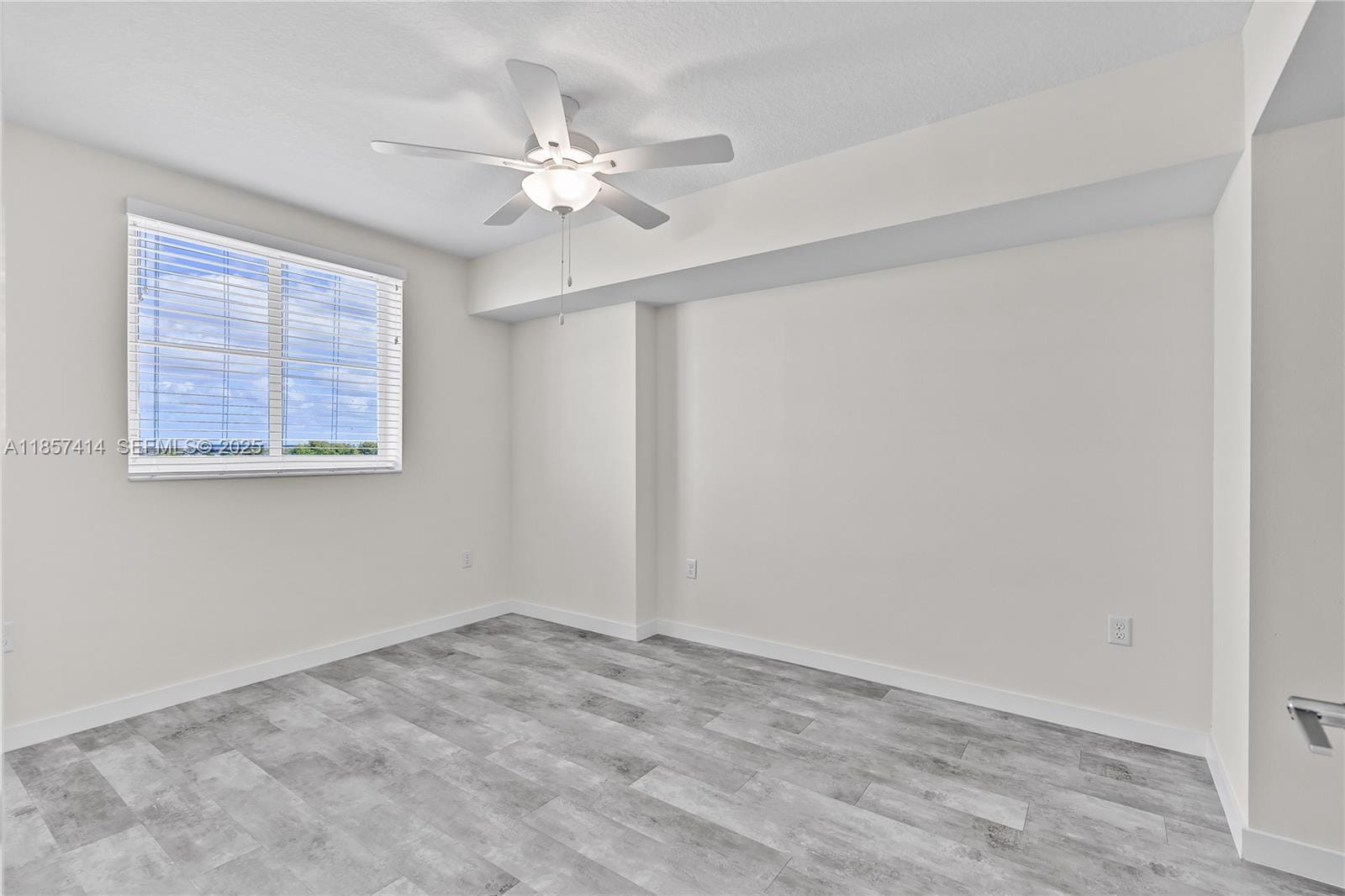 400 NW 112th Avenue 323, Sweetwater, FL 33172 photo 23