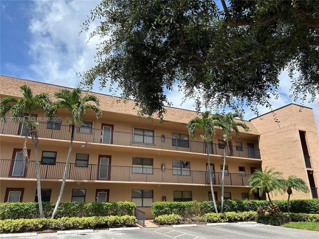 10300 NW 30th Court 111, Sunrise, FL 33322