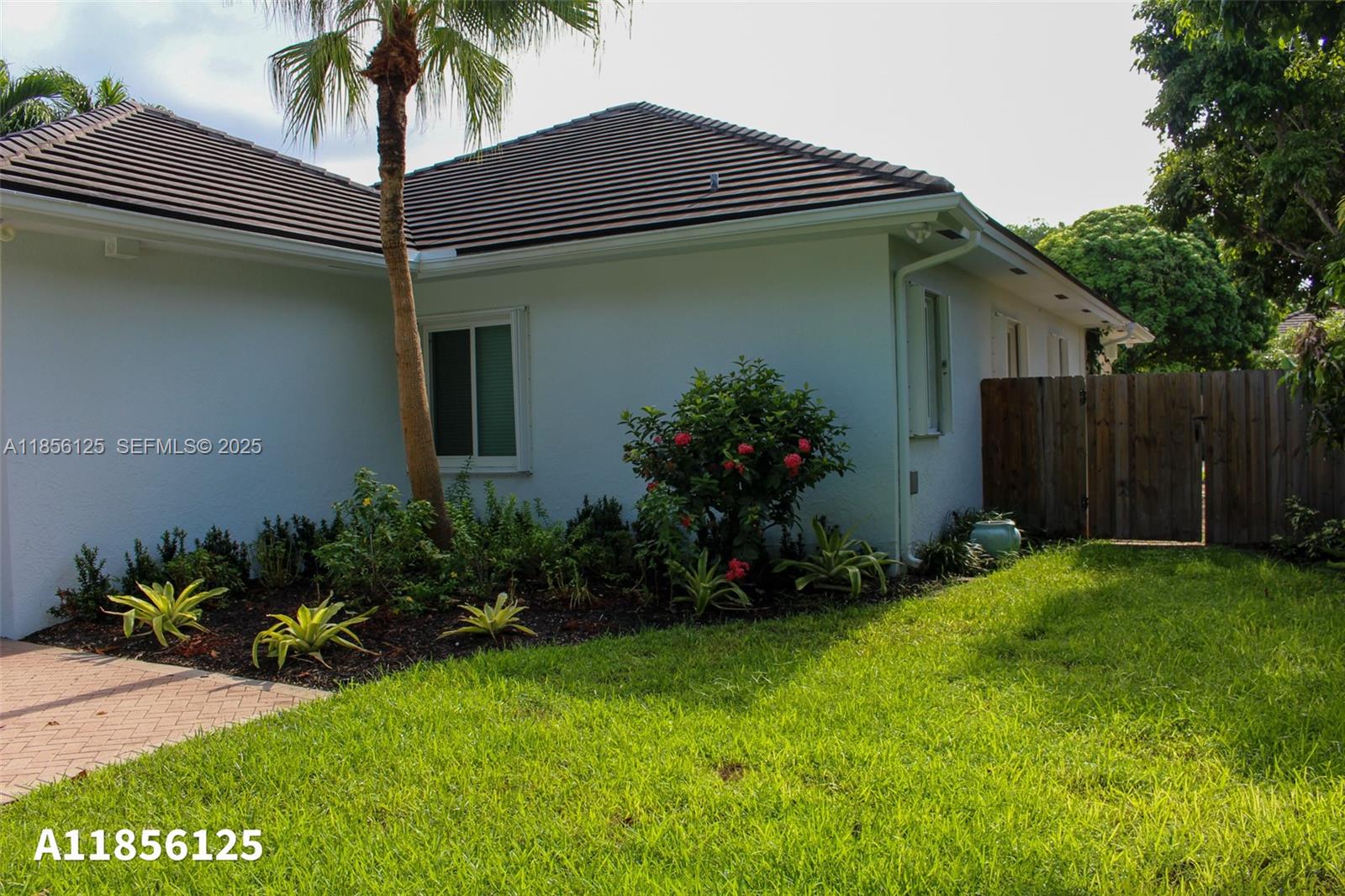 15255 SW 80th Avenue — photo 11