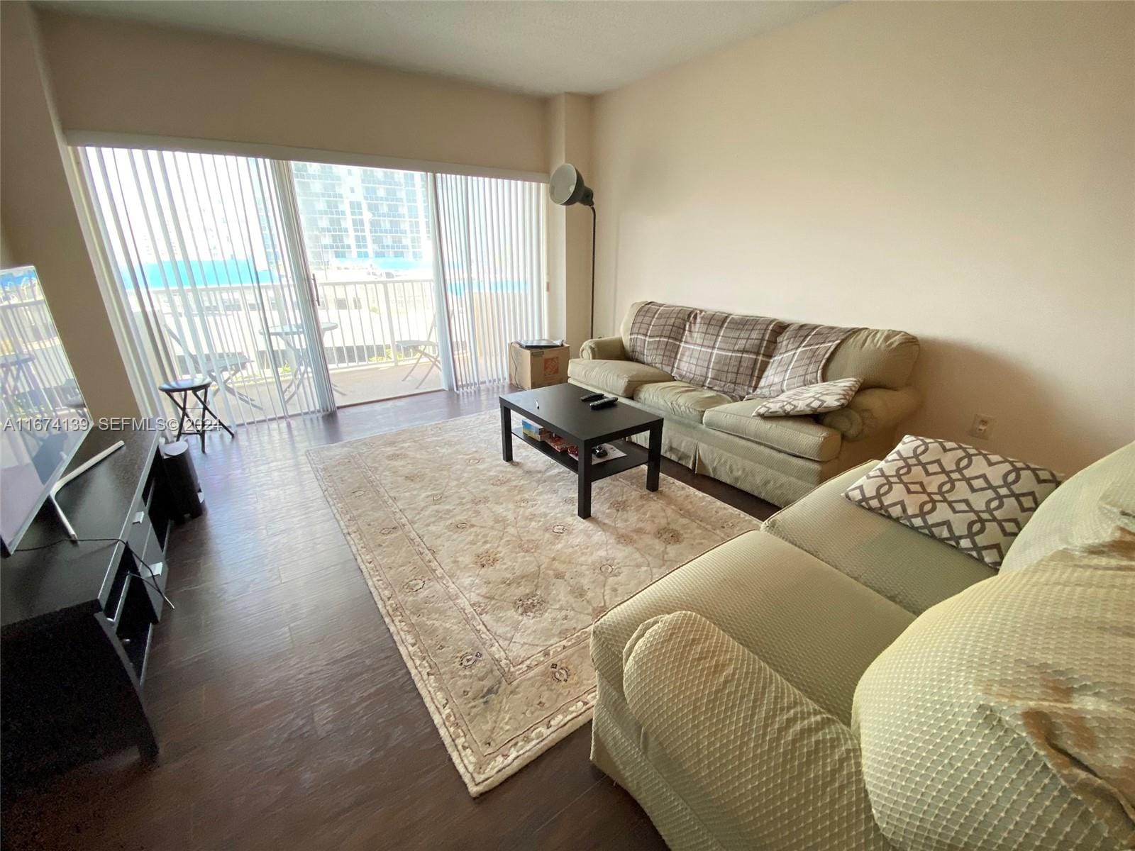 1965 S Ocean Drive 4D — photo 11