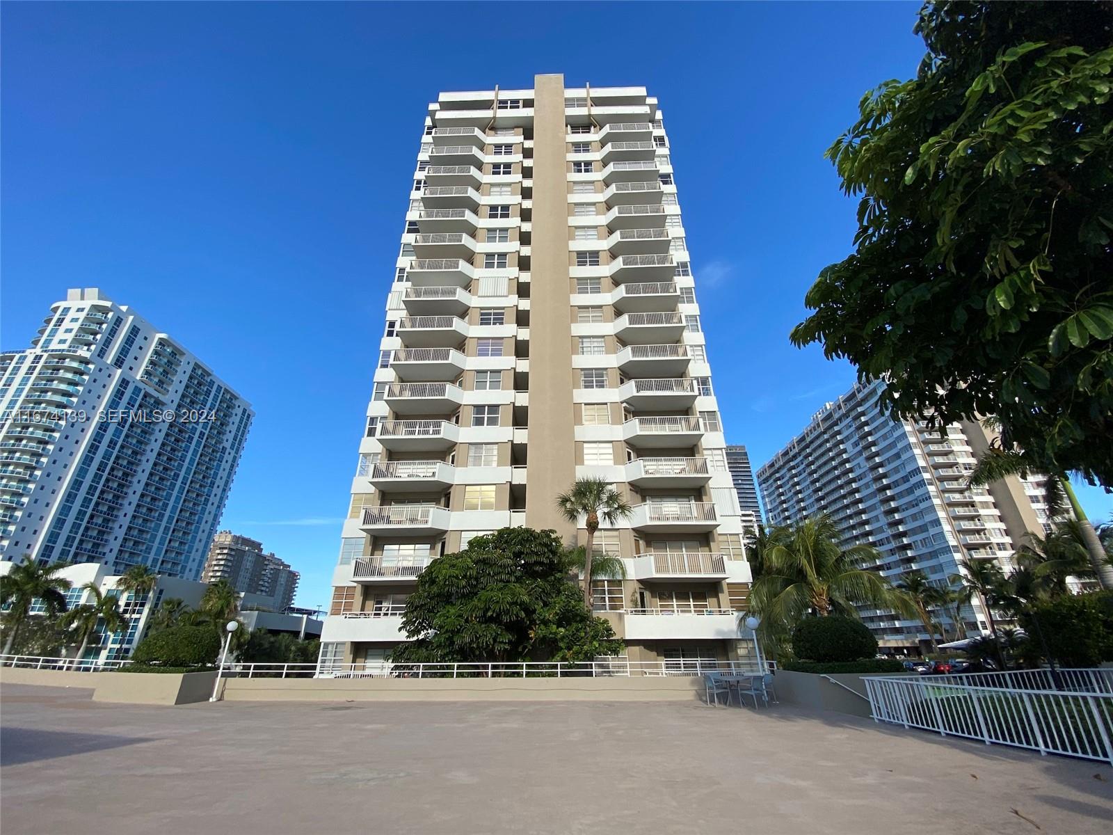 1965 S Ocean Drive 4D, Hallandale Beach, FL 33009, Hallandale Beach