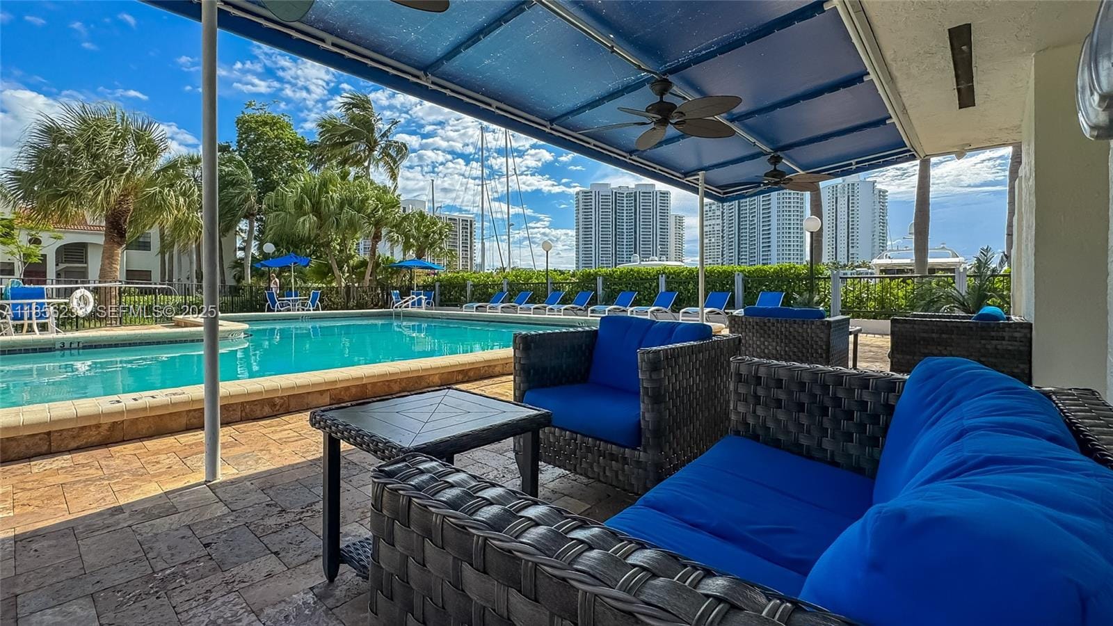 3570 Magellan Circle 2222, Aventura, FL 33180 photo 15