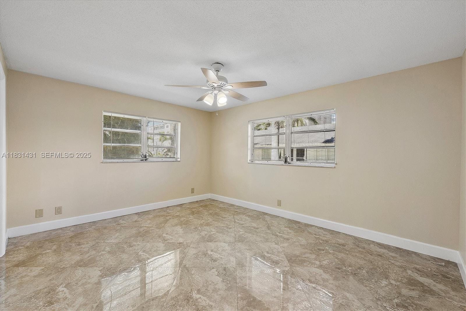 219 NE 14th Avenue 101, Hallandale Beach, FL 33009 photo 14