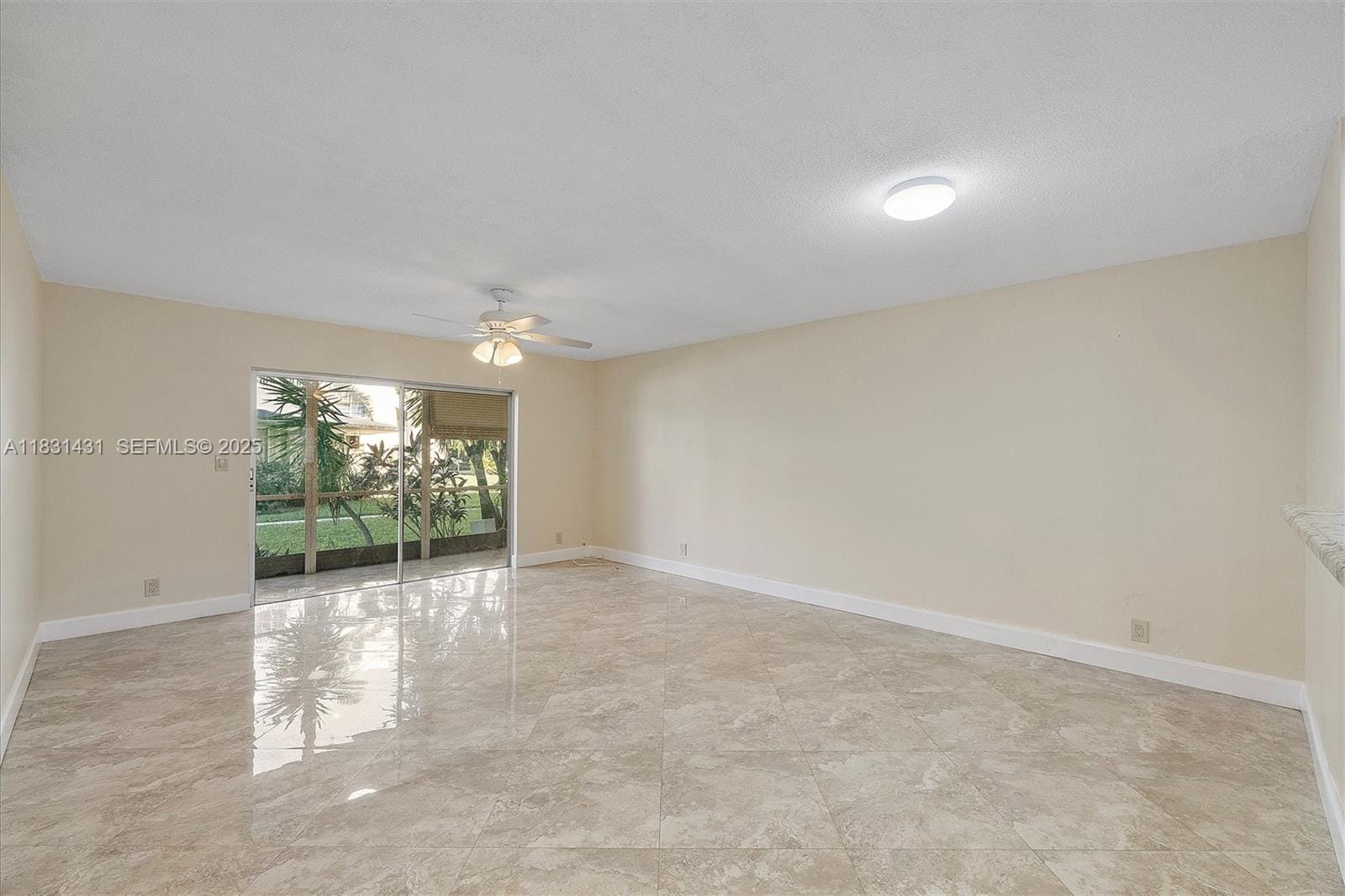 219 NE 14th Avenue 101, Hallandale Beach, FL 33009 photo 22