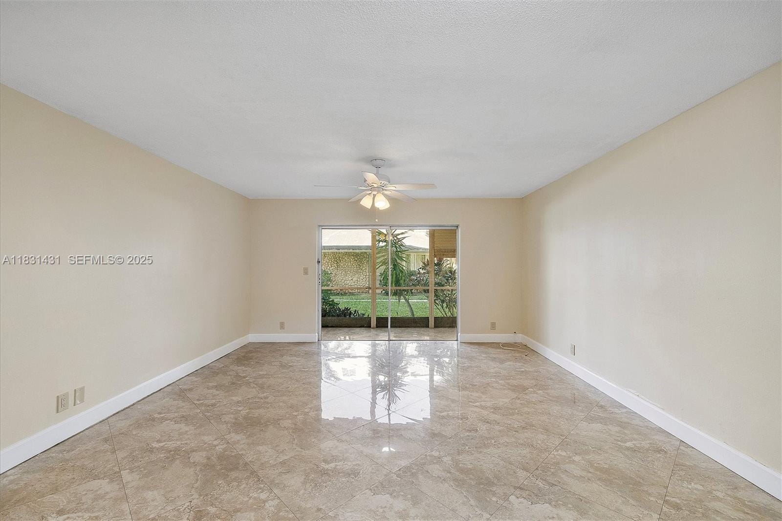 219 NE 14th Avenue 101, Hallandale Beach, FL 33009 photo 23
