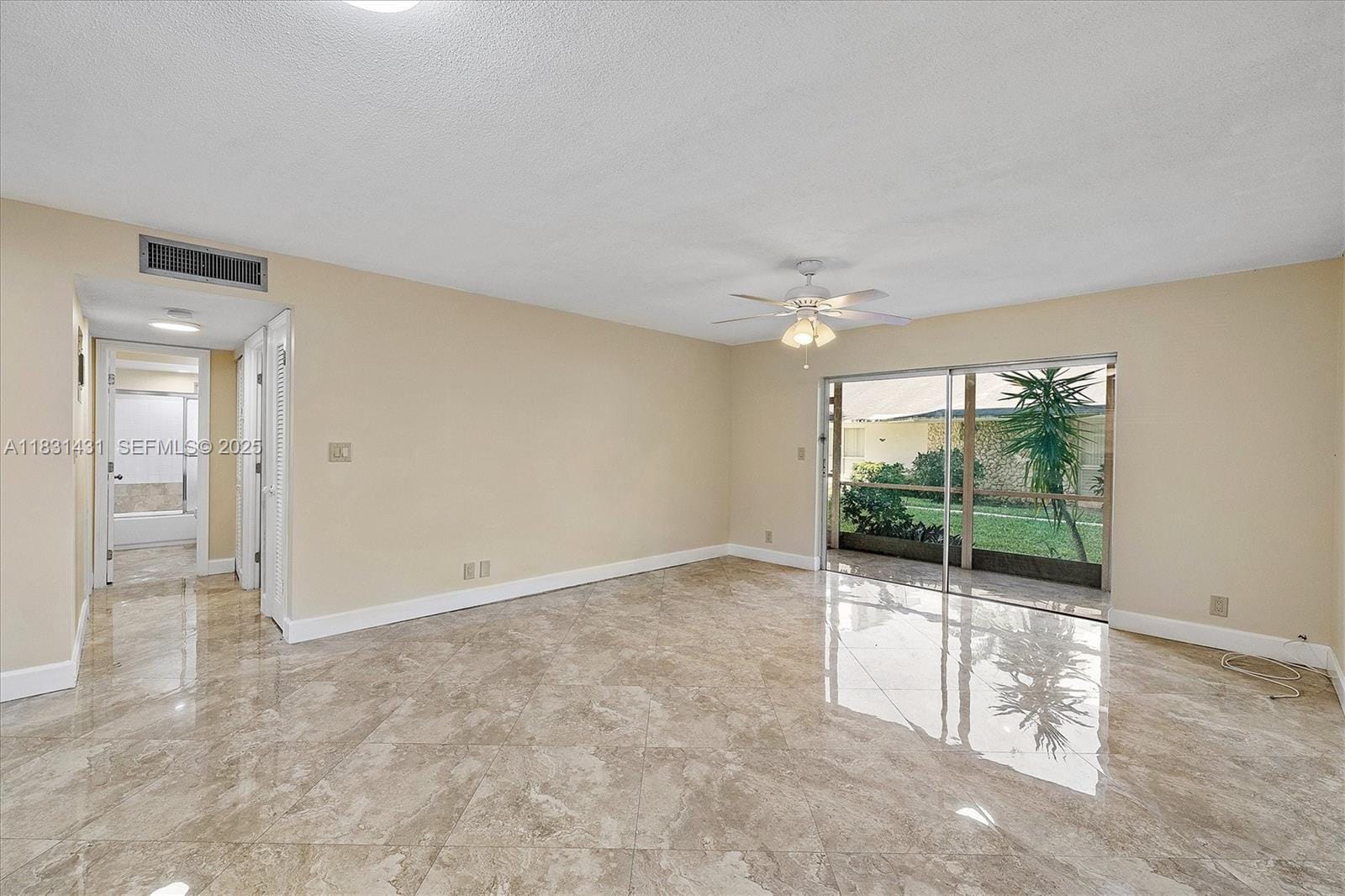 219 NE 14th Avenue 101, Hallandale Beach, FL 33009 photo 8