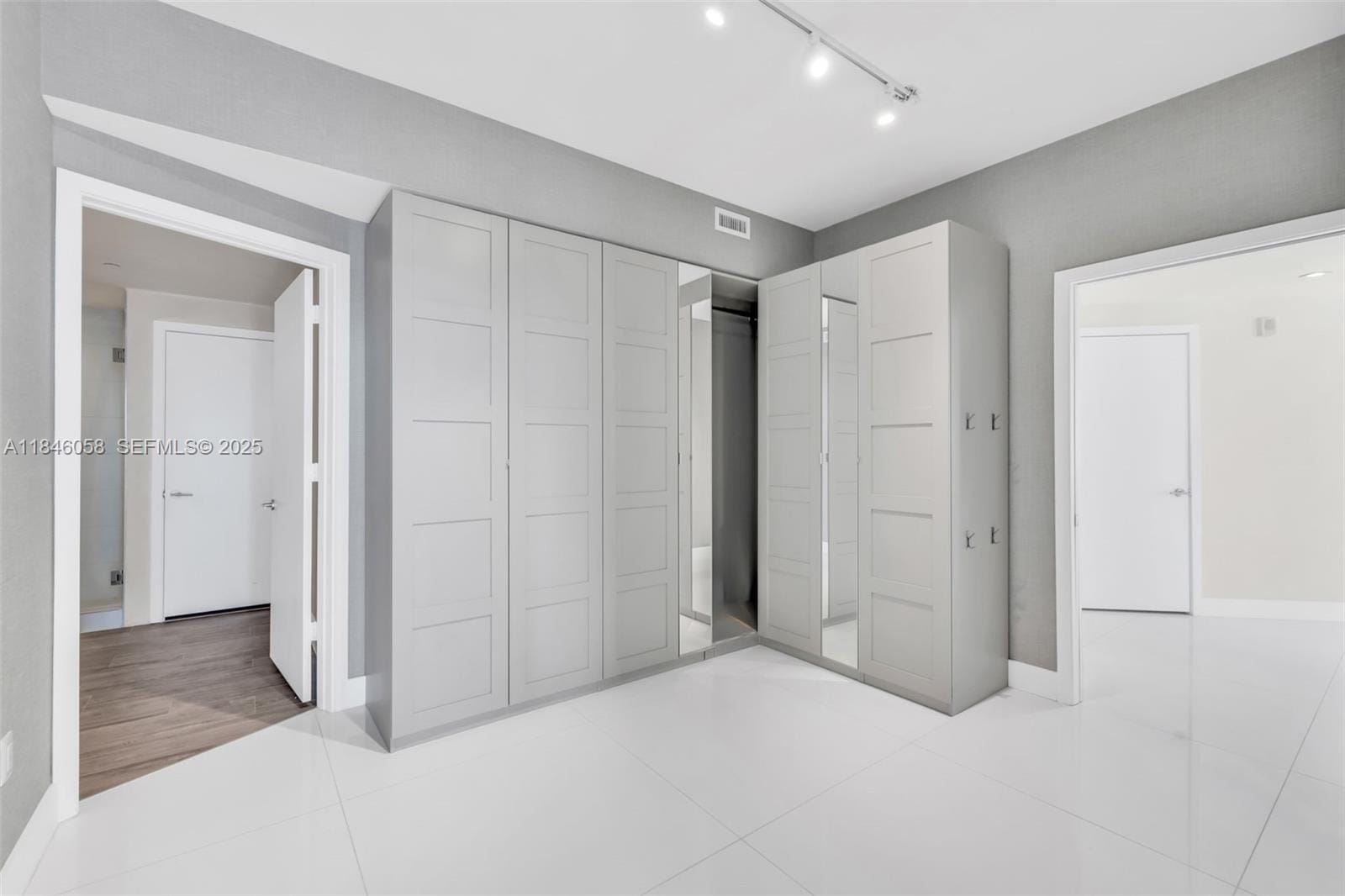 2900 NE 7th Avenue 4407, Miami, FL 33137 photo 17