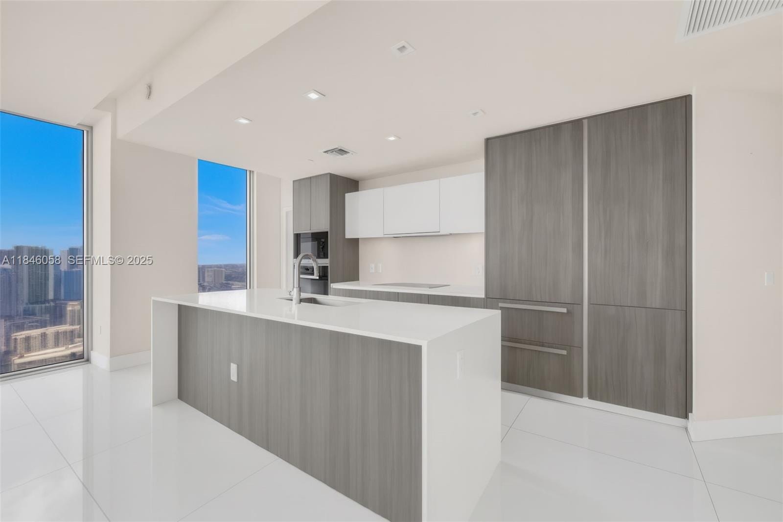2900 NE 7th Avenue 4407, Miami, FL 33137 photo 3