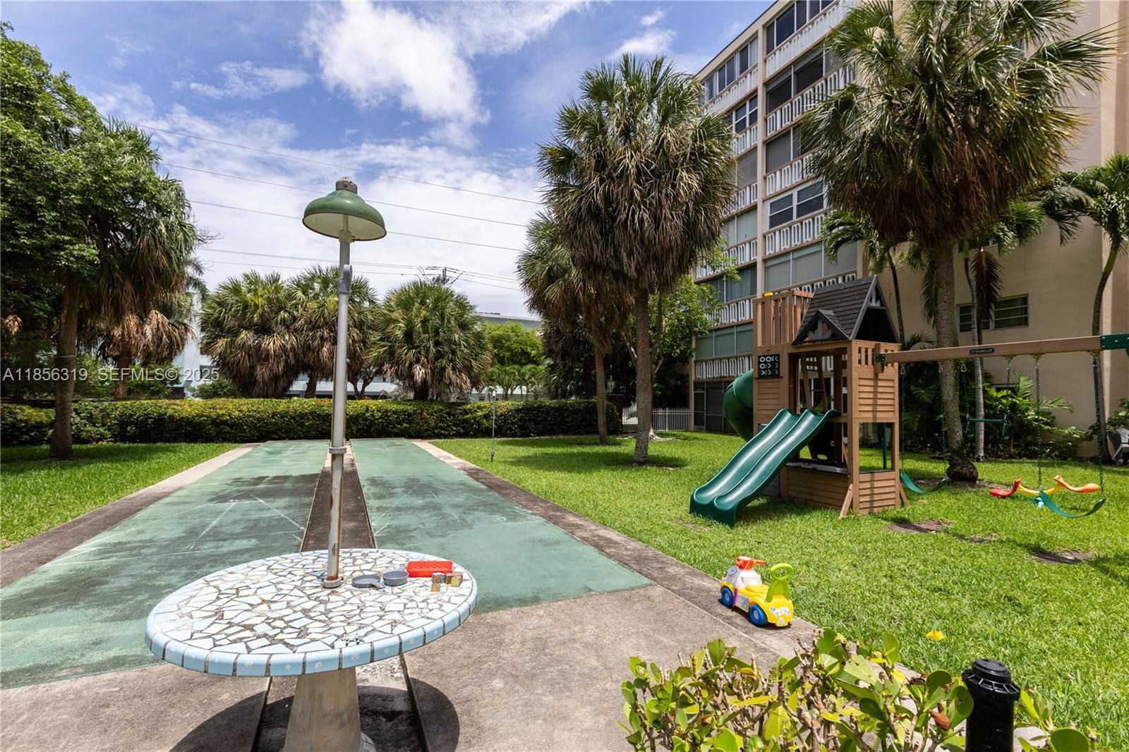 619 NE 14th Avenue 507, Hallandale Beach, FL 33009 photo 27