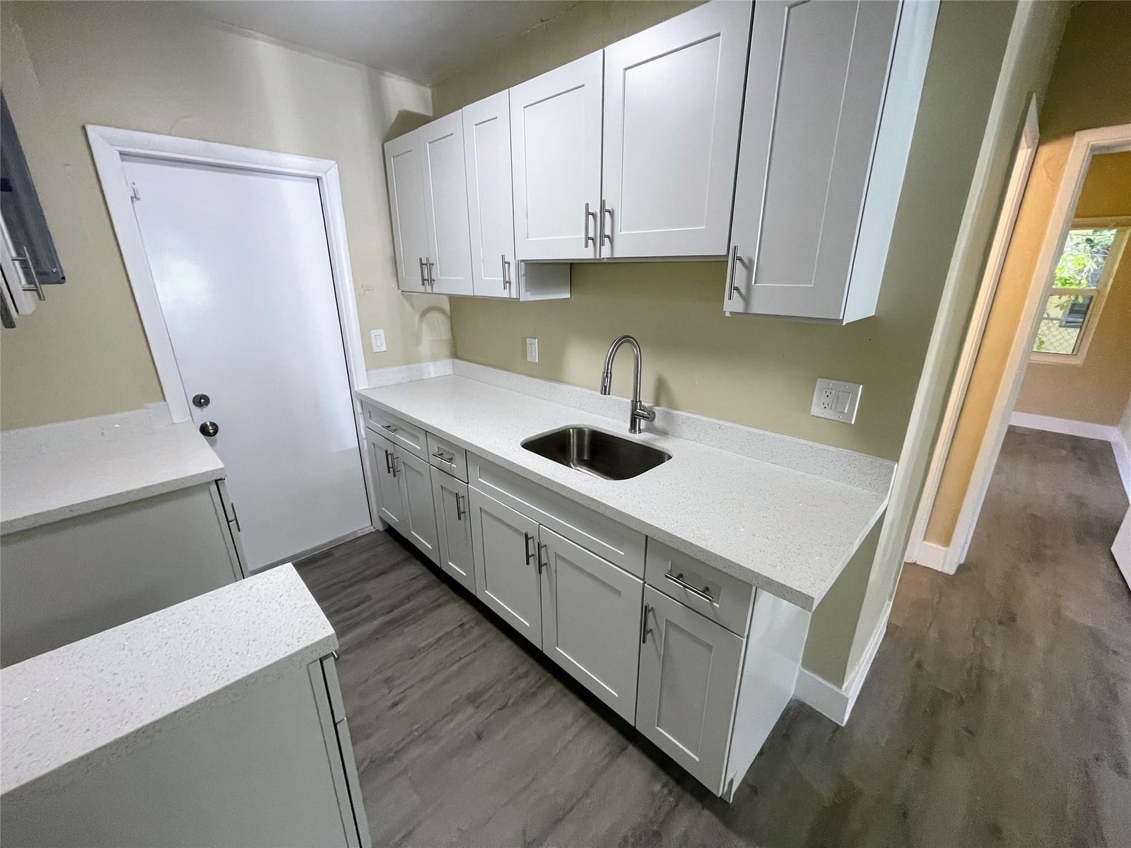712 NW 17th Avenue — photo 12