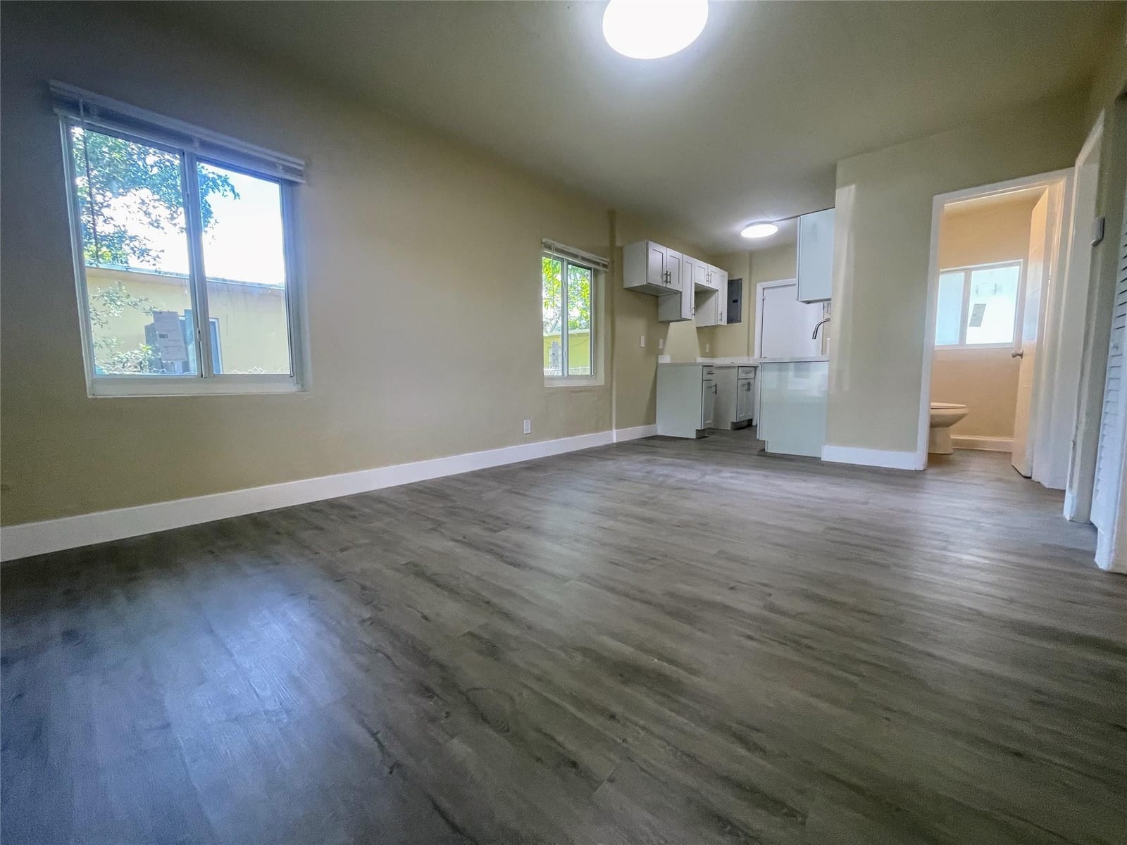 712 NW 17th Avenue — photo 9