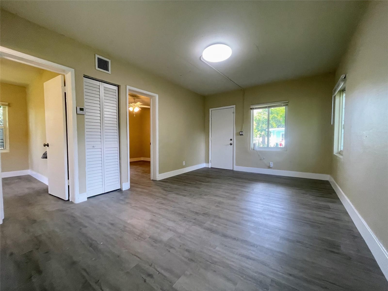 712 NW 17th Avenue — photo 10