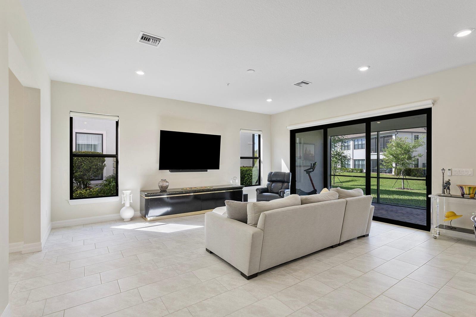 21908 Canadensis Circle 101, Boca Raton, FL 33428 photo 9