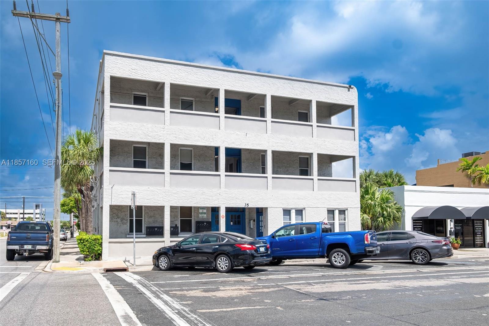 35 S J Street, Lake Worth, FL 33460 photo 2