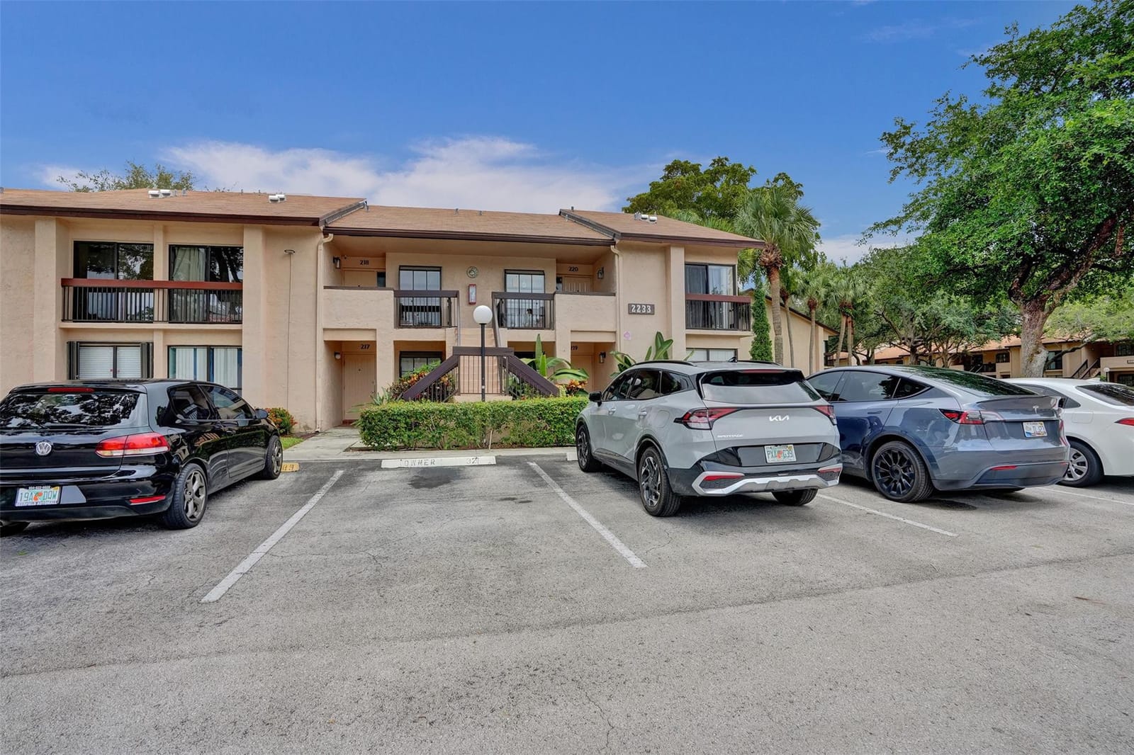 2233 SW 15th Street 220, Deerfield Beach, FL 33442