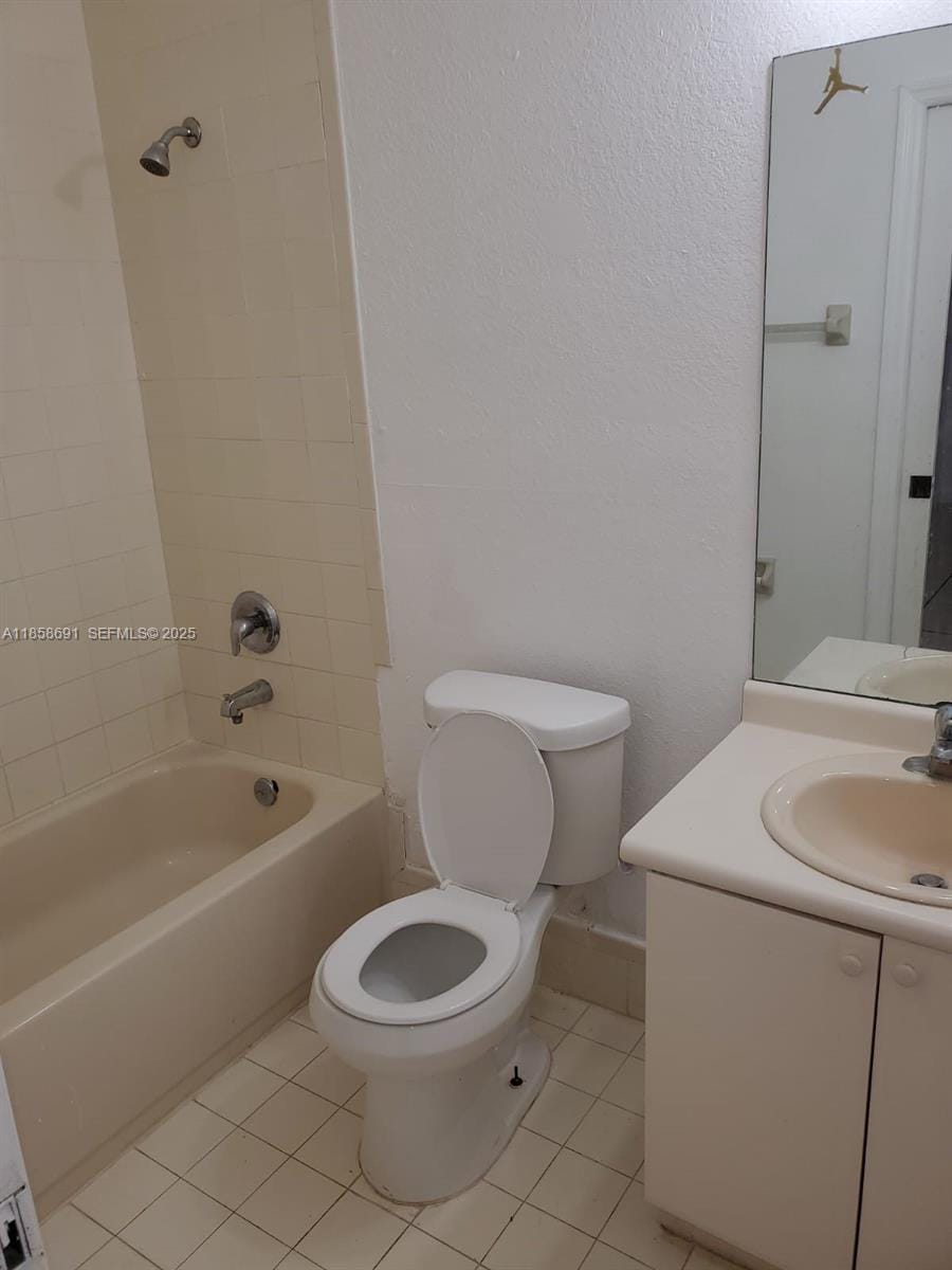1666 SE 27 Court 108 — photo 6