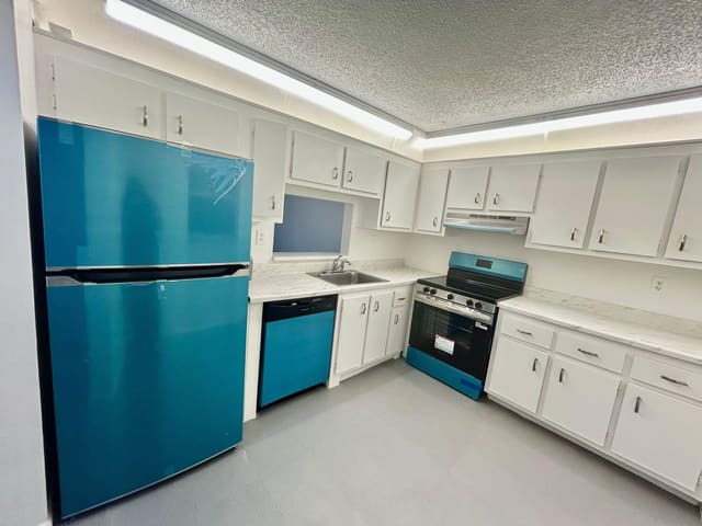 2850 Somerset Drive 316l, sold in Somerset At Lauderdale La, Lauderdale Lakes, FL