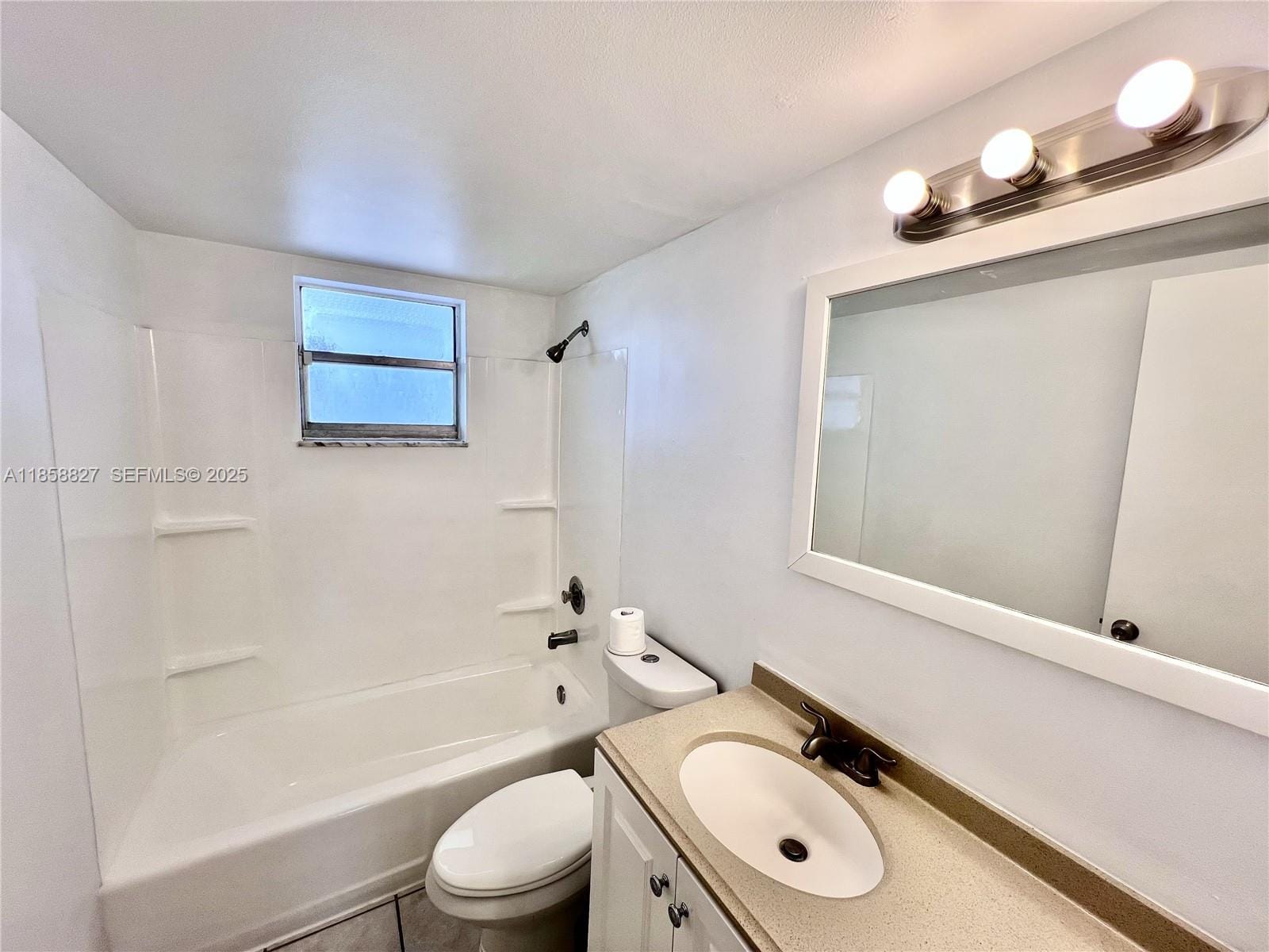 220 SW 9th Avenue 209 — photo 6