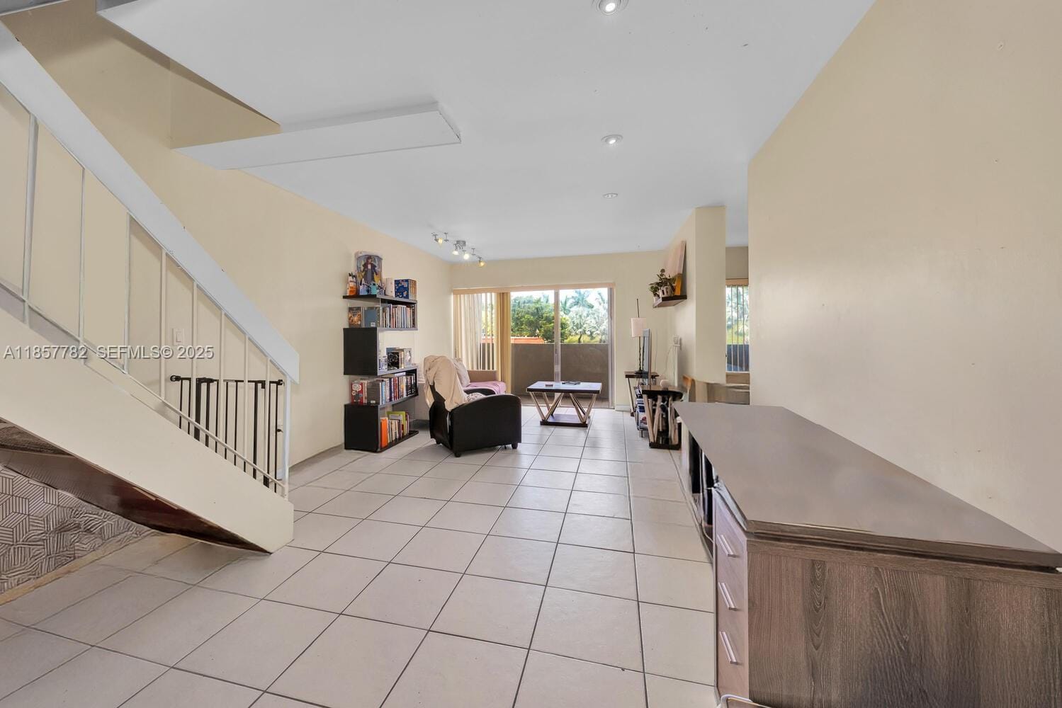 10651 SW 108th Avenue 3H — photo 6