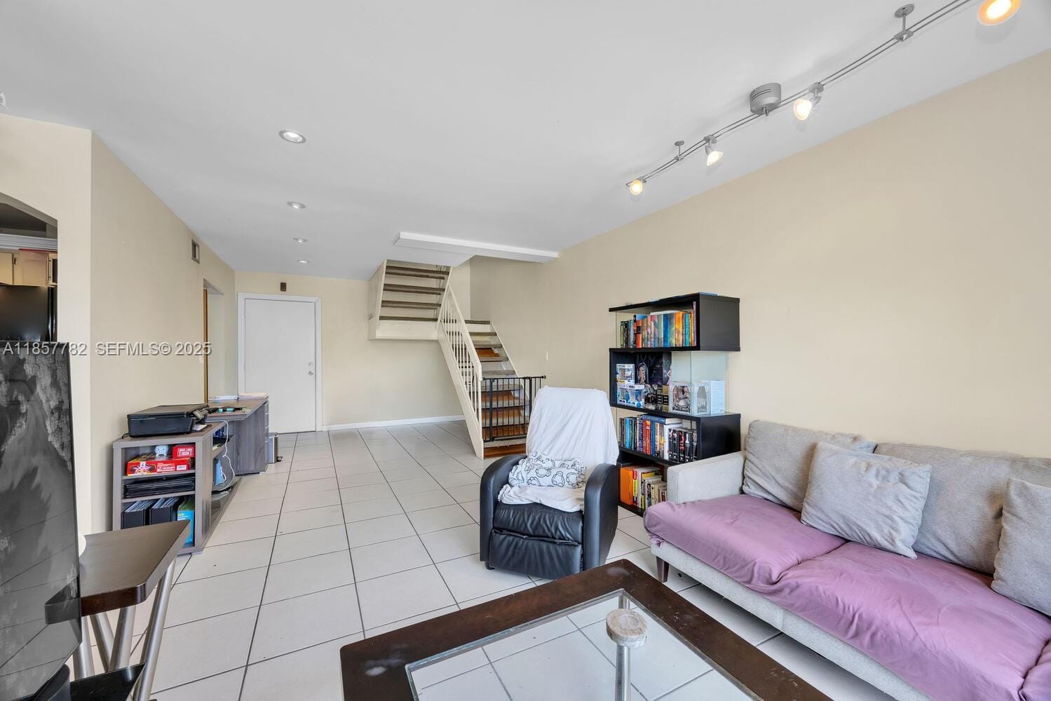 10651 SW 108th Avenue 3H — photo 9