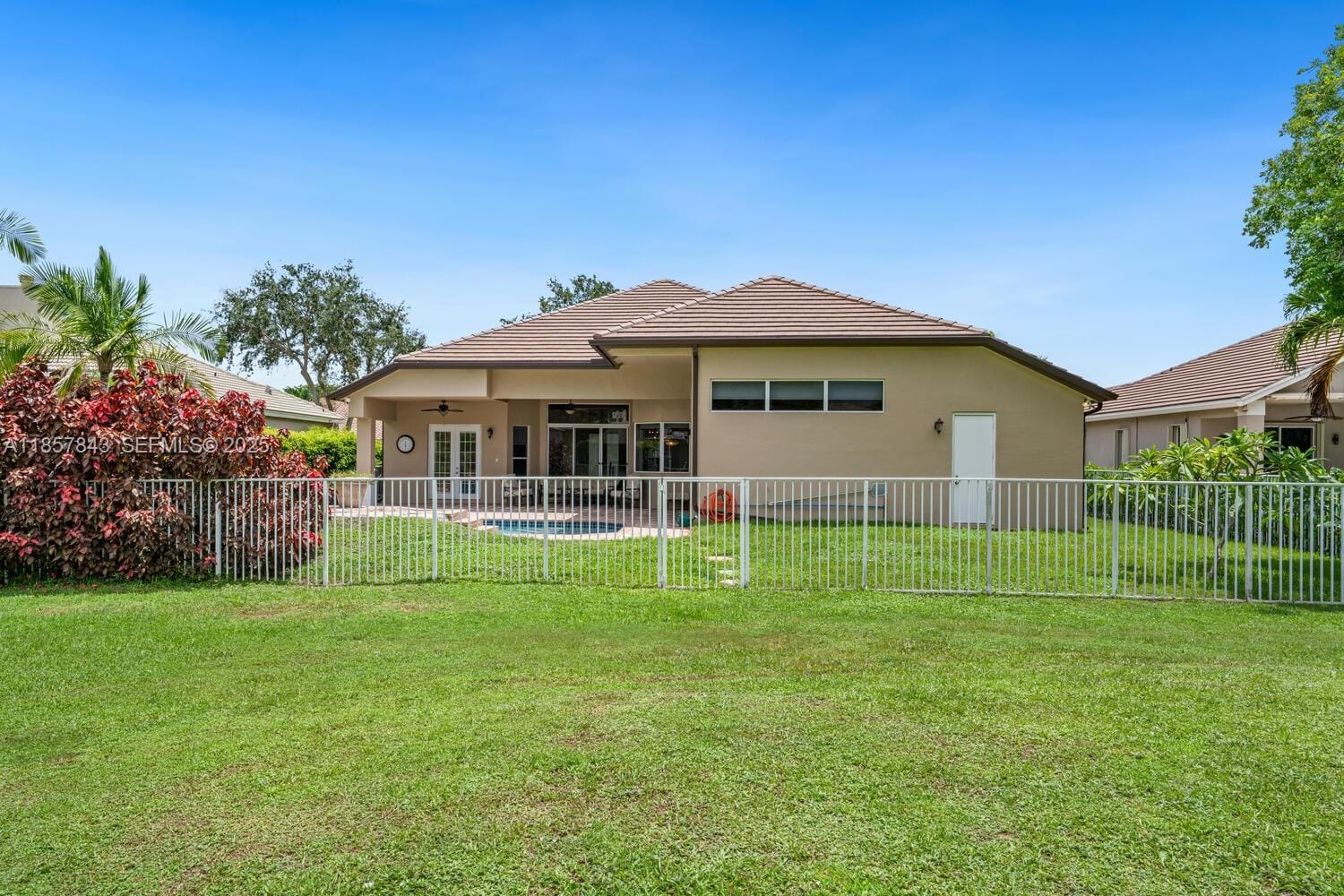 3981 E Lake Estates Drive, Davie, FL 33328 photo 16
