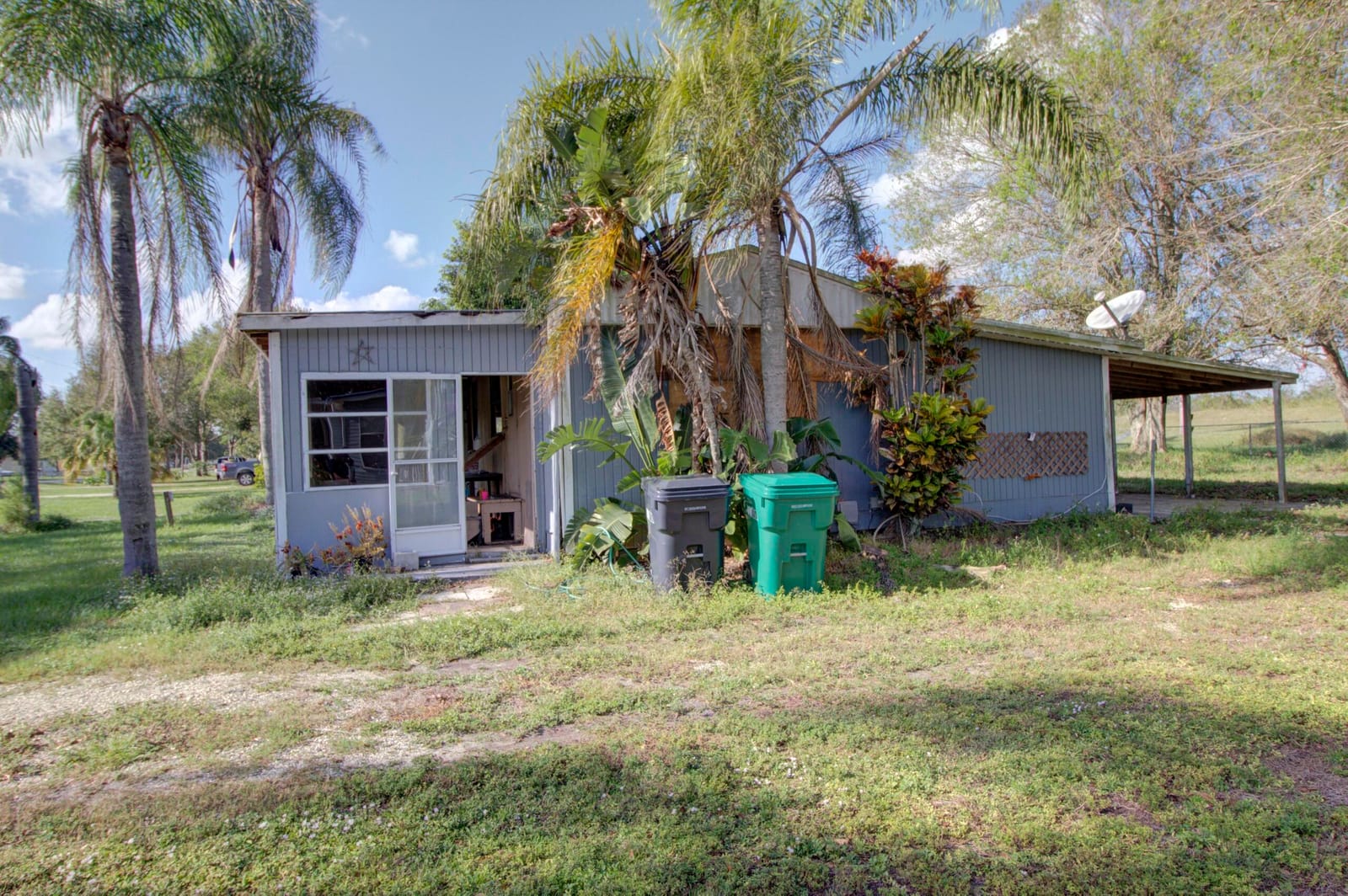 8455 SE 57th Drive — photo 2