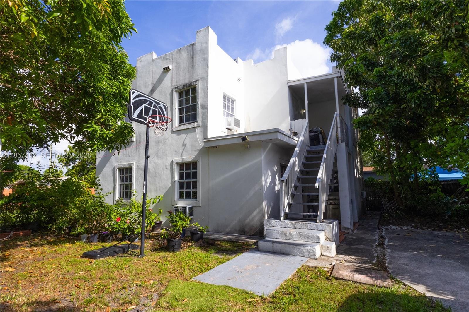 2367 SW 19th Street — photo 3