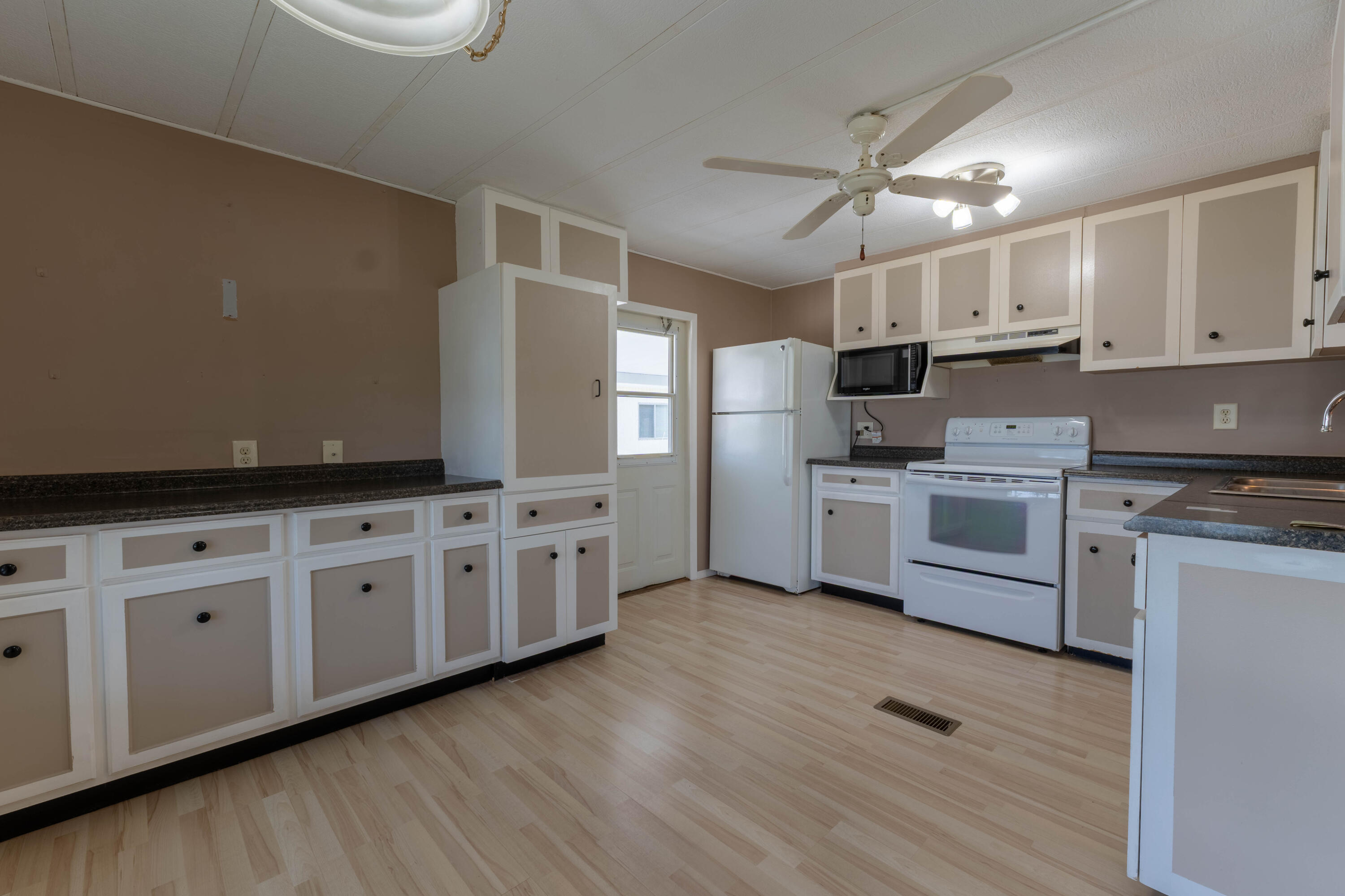 6 Angelita — photo 12