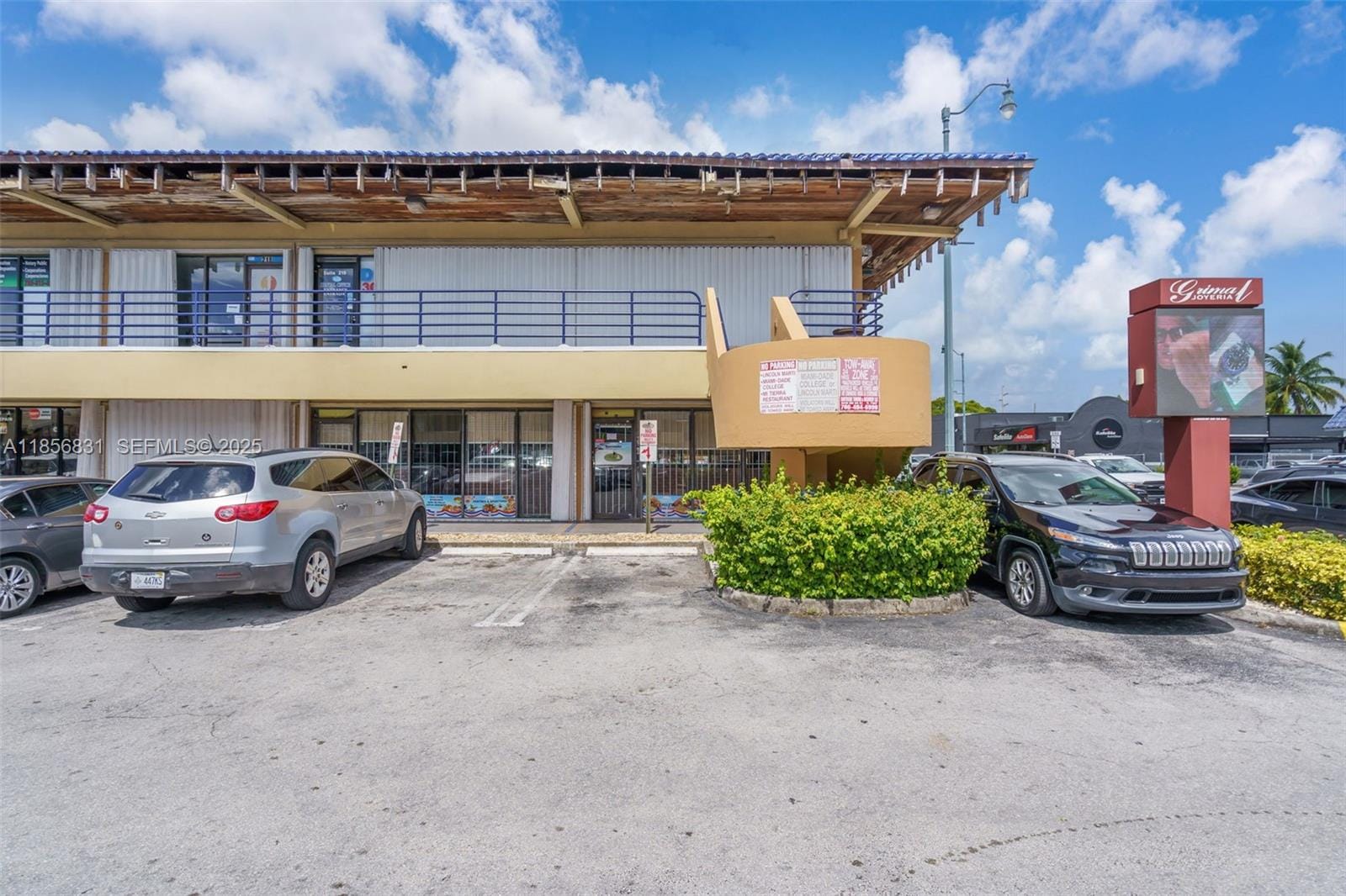 2742 SW 8th Street, Miami, FL 33135 photo 5