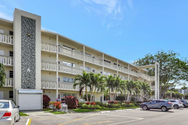 4004 Cambridge A 4004, sold in Cambridge A Condo, Deerfield Beach, FL
