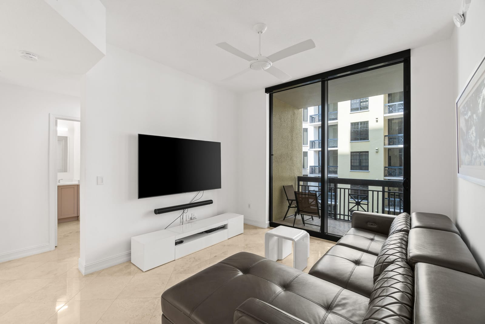 701 S Olive Avenue 1014 — photo 10