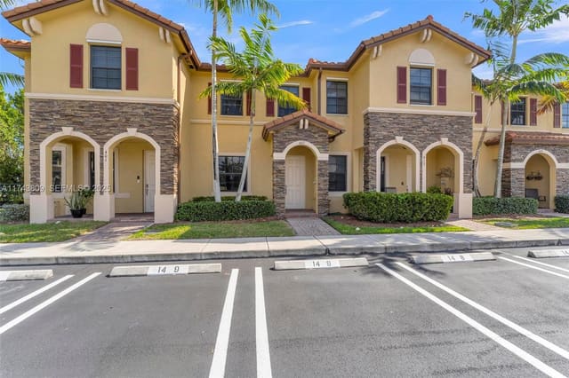 407 SE 32nd Terrace, Homestead, FL 33033