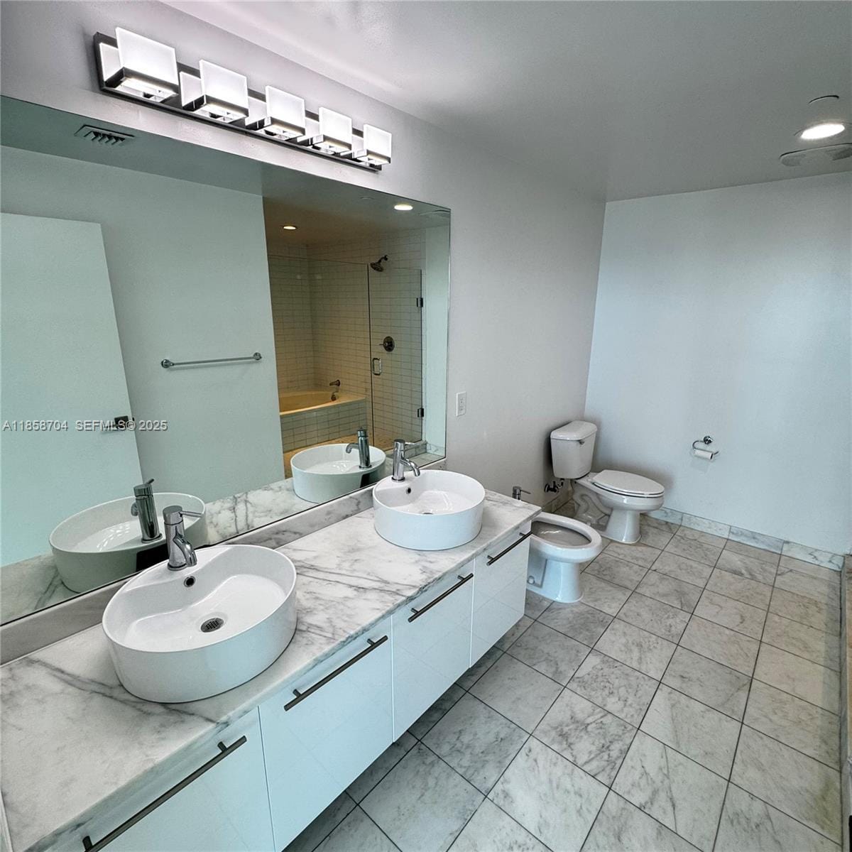 888 Biscayne Boulevard 2012, Miami, FL 33132 photo 12